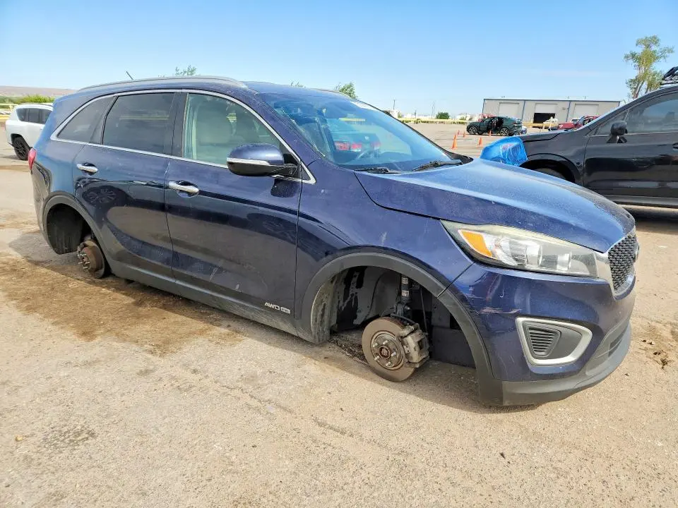 2017 KIA SORENTO LX V6  