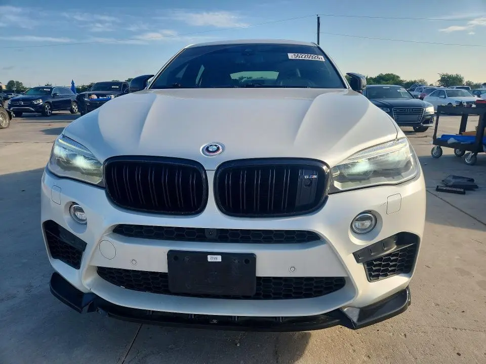 2015 BMW X6 M  