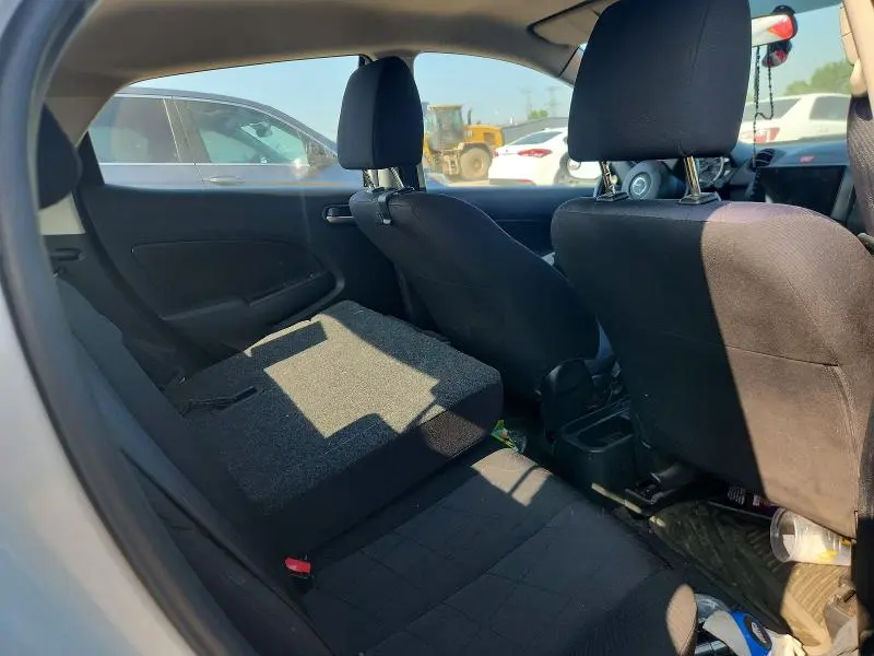 2011 MAZDA MAZDA2   