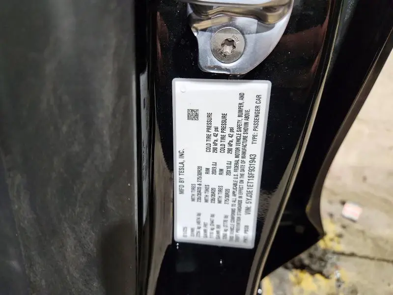 2025 TESLA MODEL 3   