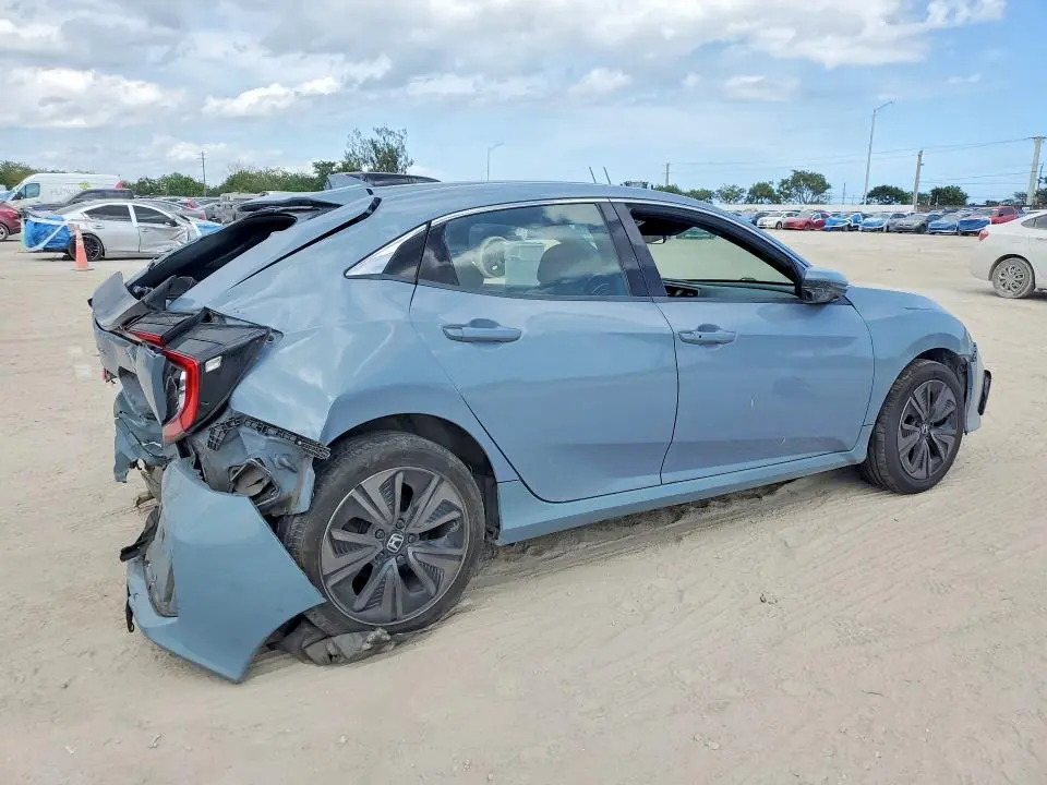 2017 HONDA CIVIC EX  