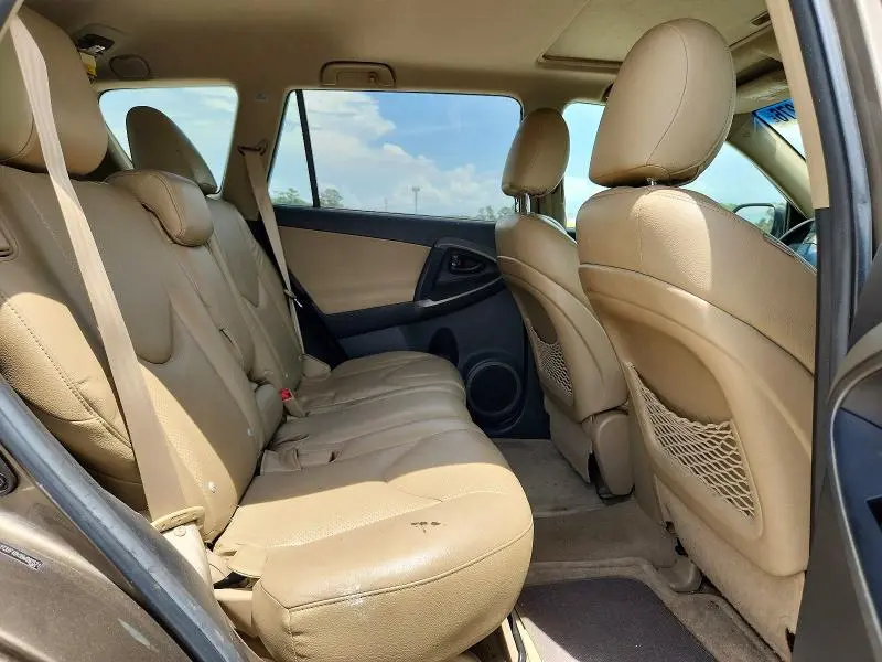 2011 TOYOTA RAV4 BASE  