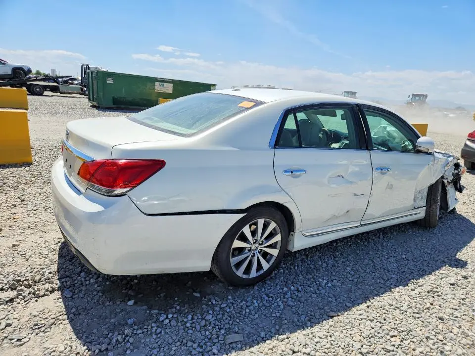 2012 TOYOTA AVALON LIMITED  