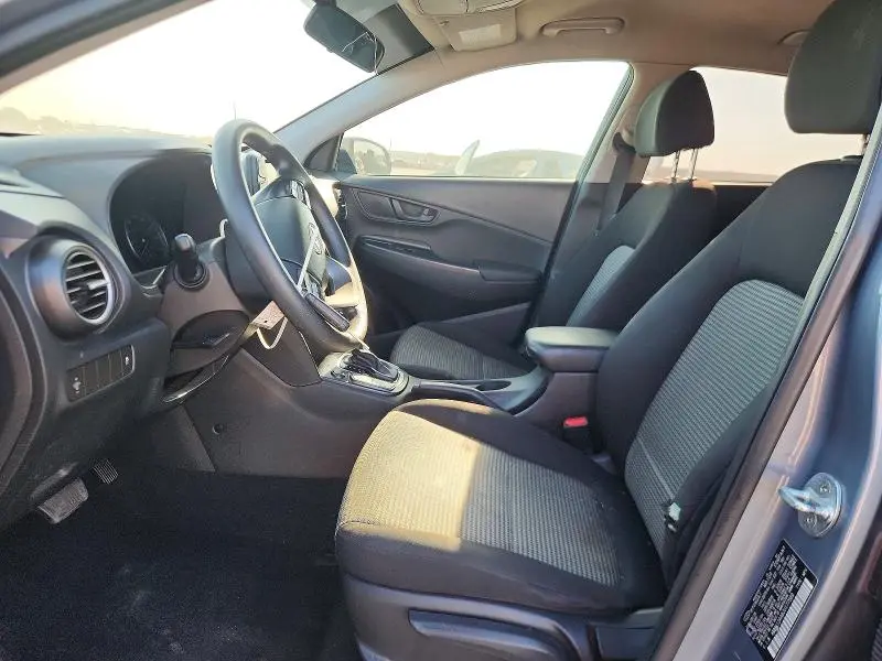 2018 HYUNDAI KONA SE  