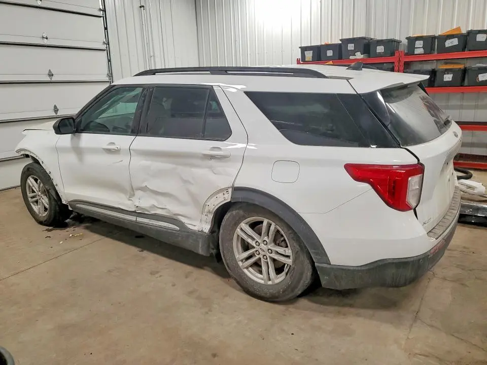 2022 FORD EXPLORER XLT  
