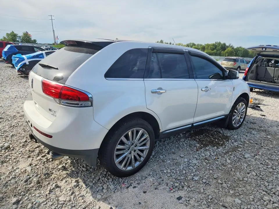 2011 LINCOLN MKX   