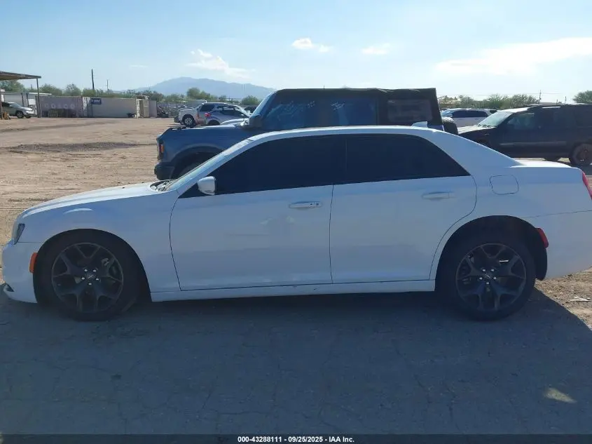 2023 CHRYSLER 300 300S