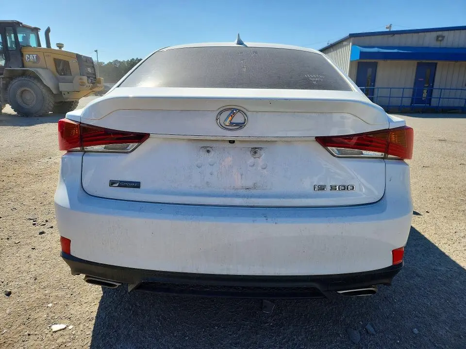 2018 LEXUS IS   