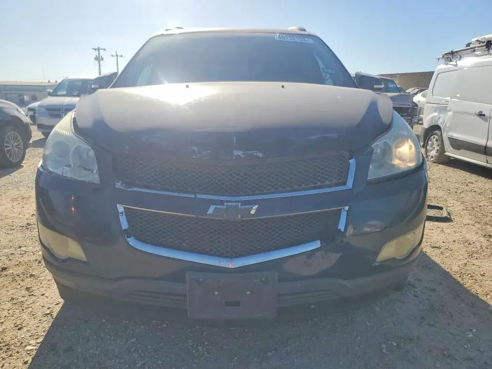 2011 CHEVROLET TRAVERSE LT  