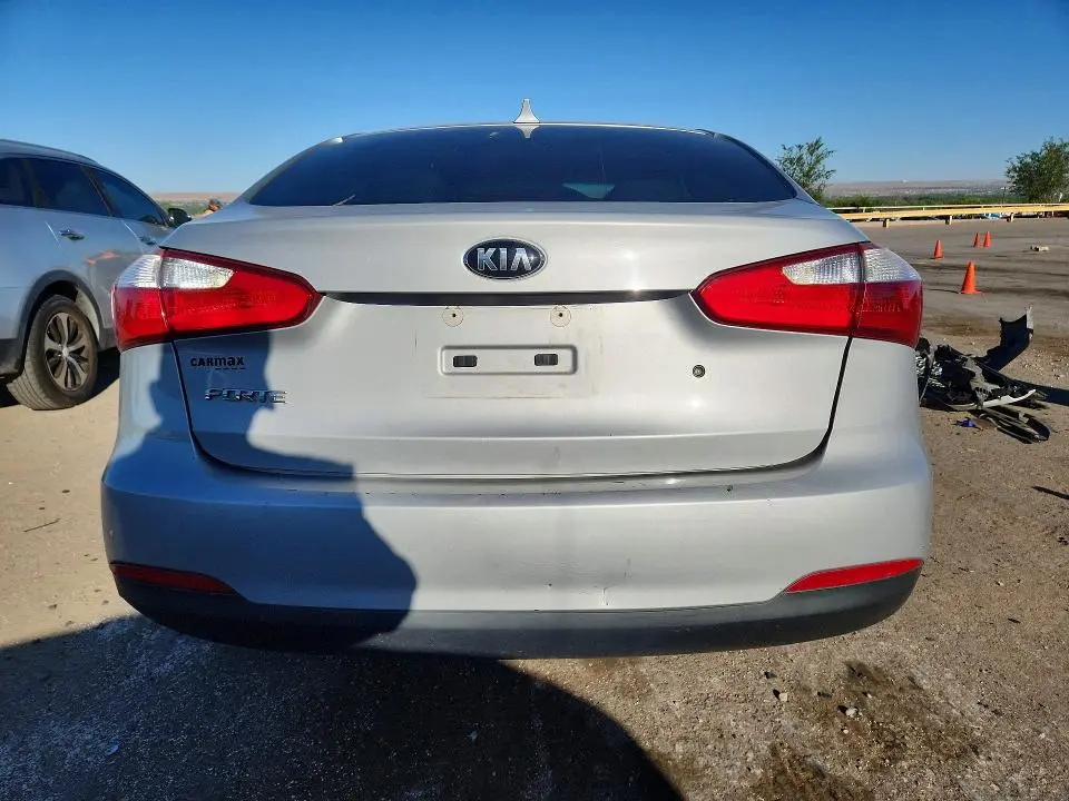 2015 KIA FORTE LX  