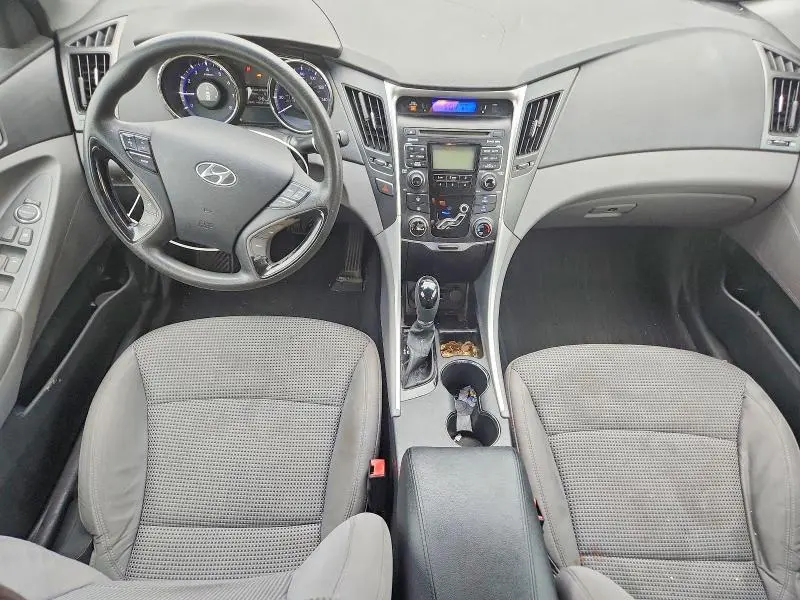2011 HYUNDAI SONATA GLS  