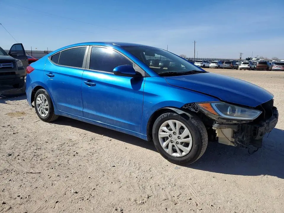 2017 HYUNDAI ELANTRA SE  