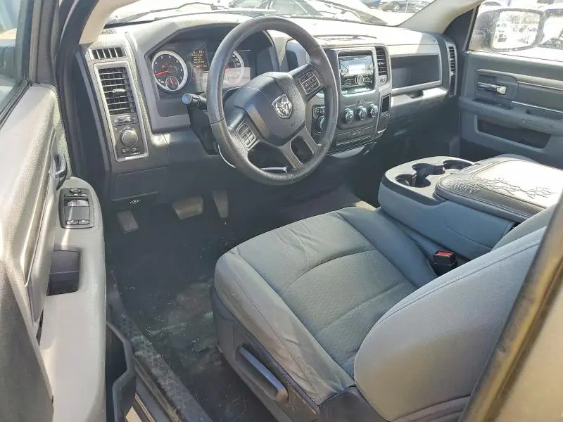2013 RAM 1500 ST  