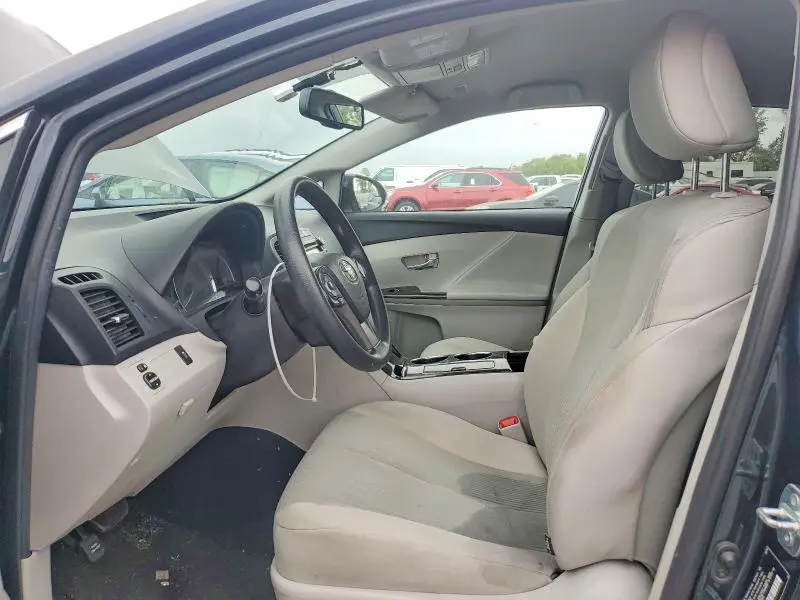 2015 TOYOTA VENZA LE  