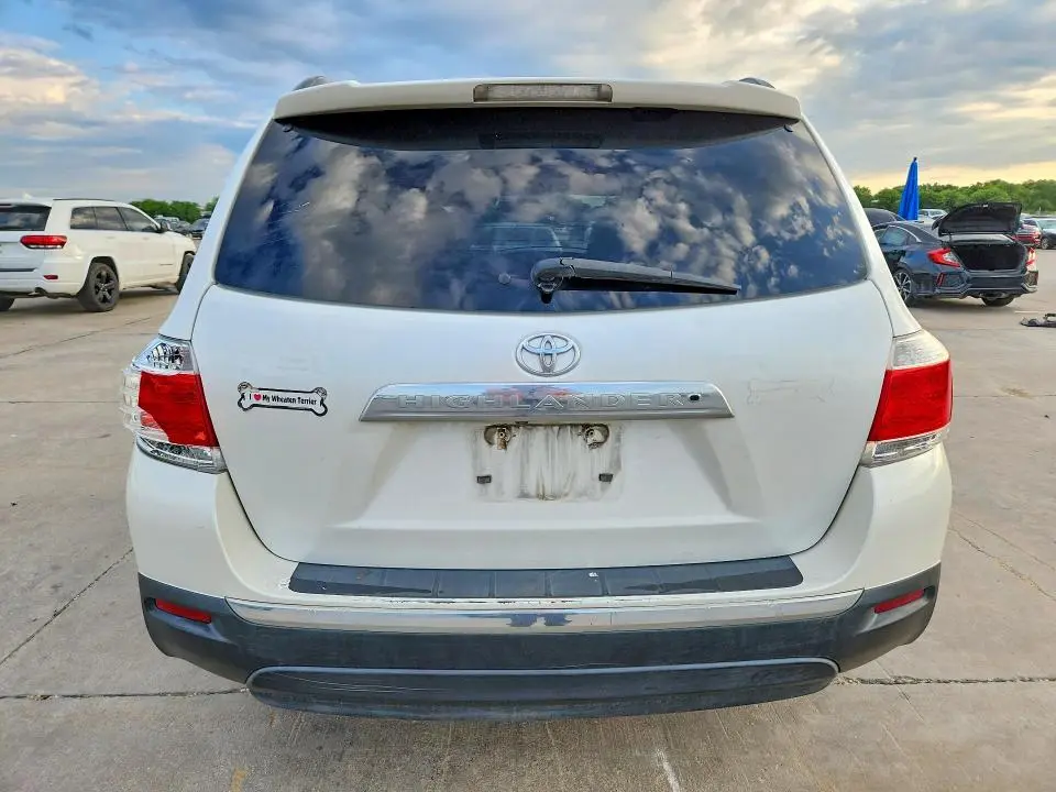 2012 TOYOTA HIGHLANDER LIMITED  