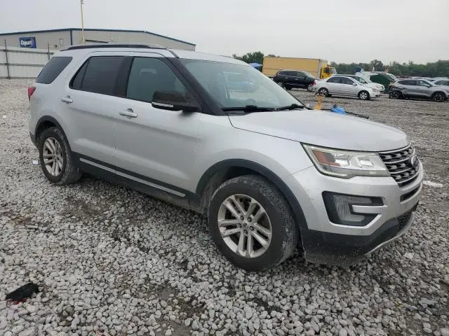 2017 FORD EXPLORER XLT  
