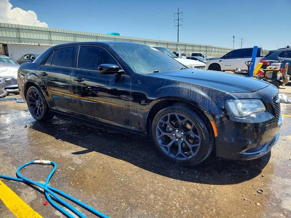 2019 CHRYSLER 300 TOURING  