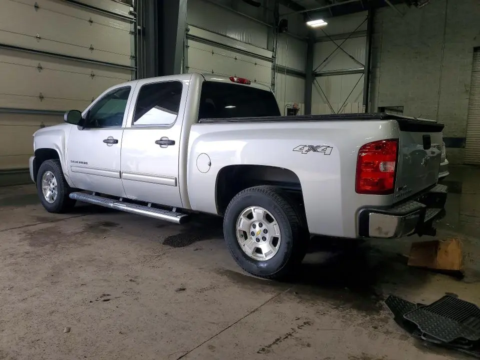 2011 CHEVROLET SILVERADO K1500 LT  