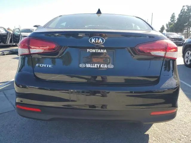 2018 KIA FORTE LX  