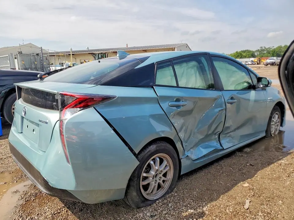 2016 TOYOTA PRIUS THREE  