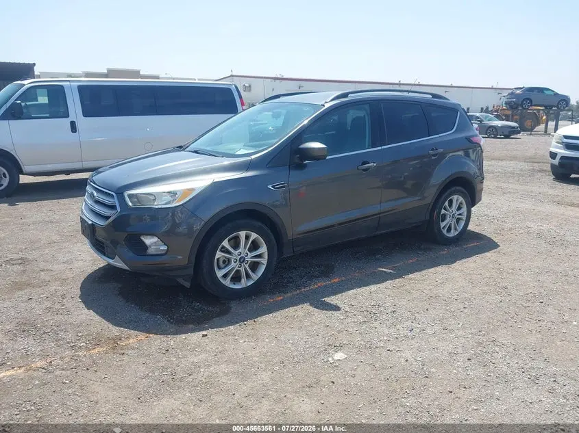 2018 FORD ESCAPE SE