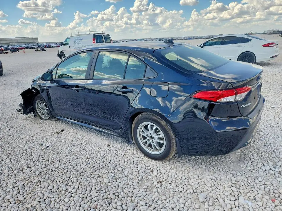 2021 TOYOTA COROLLA LE  