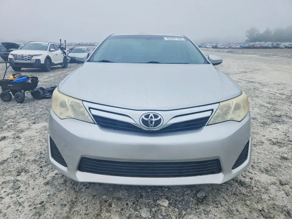 2014 TOYOTA CAMRY LE  