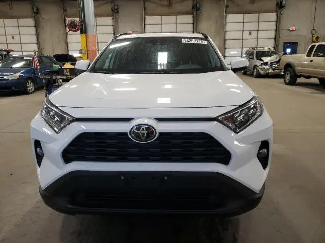 2019 TOYOTA RAV4 XLE