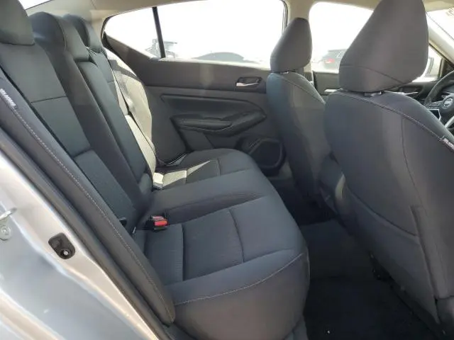 2022 NISSAN ALTIMA SV  