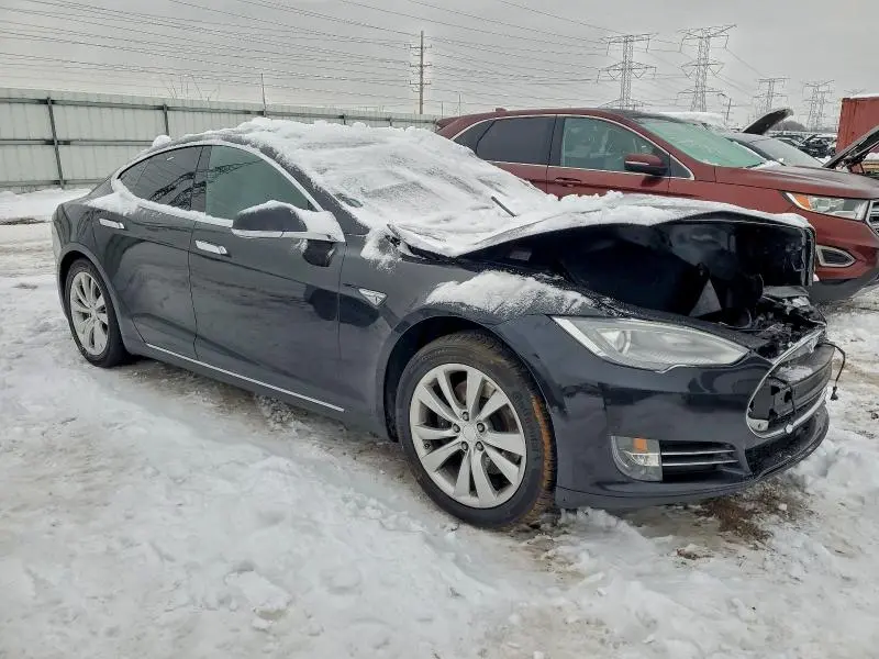 2015 TESLA MODEL S   