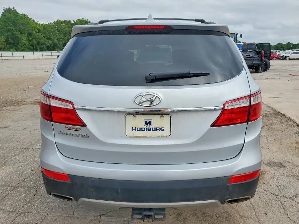 2016 HYUNDAI SANTA FE SE  