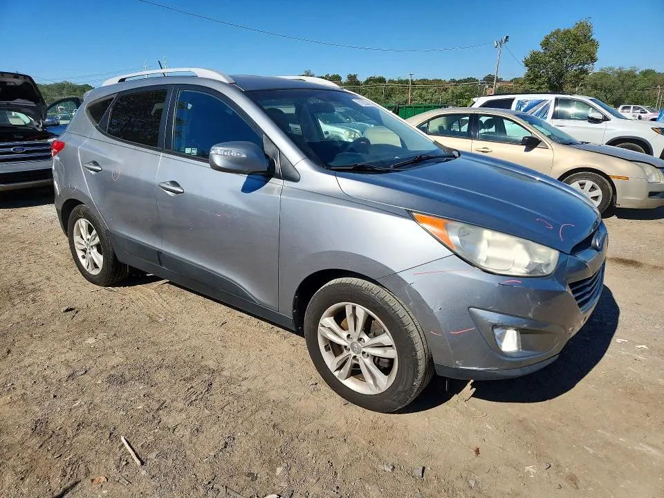 2013 HYUNDAI TUCSON GLS  