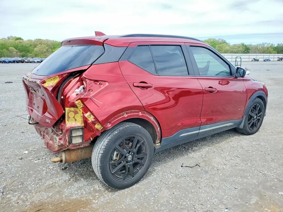 2021 NISSAN KICKS SR  