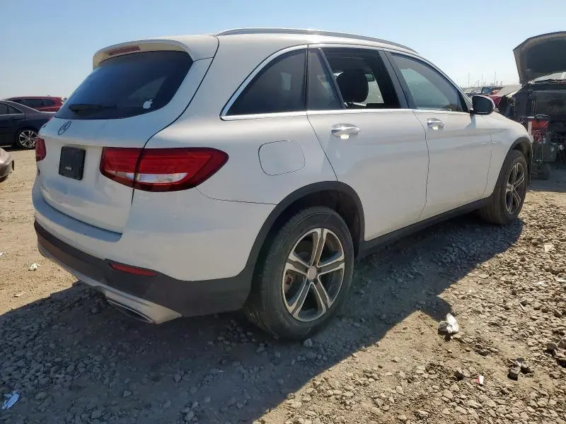 2017 MERCEDES-BENZ GLC 300