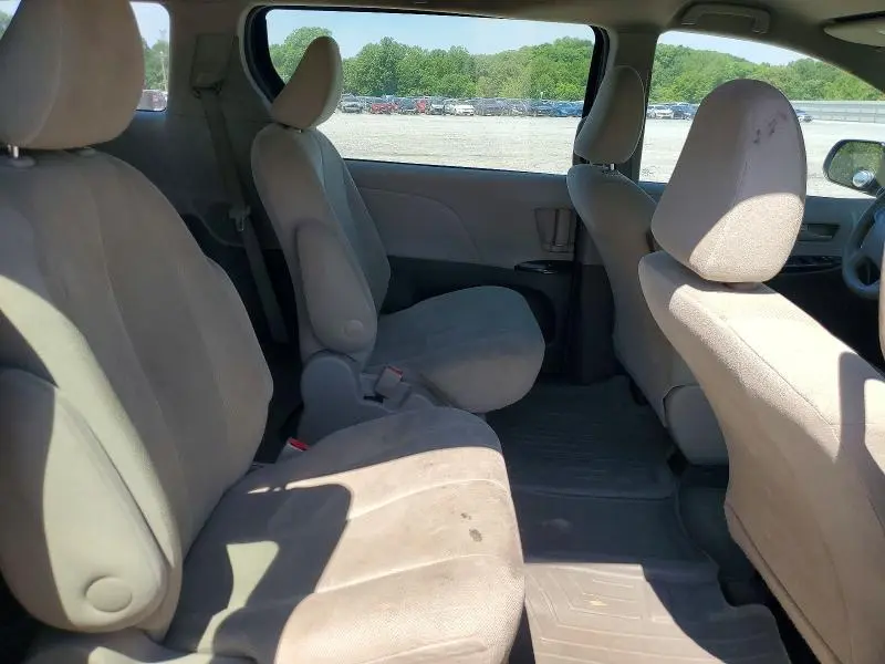 2013 TOYOTA SIENNA L 7-PASSENGER  