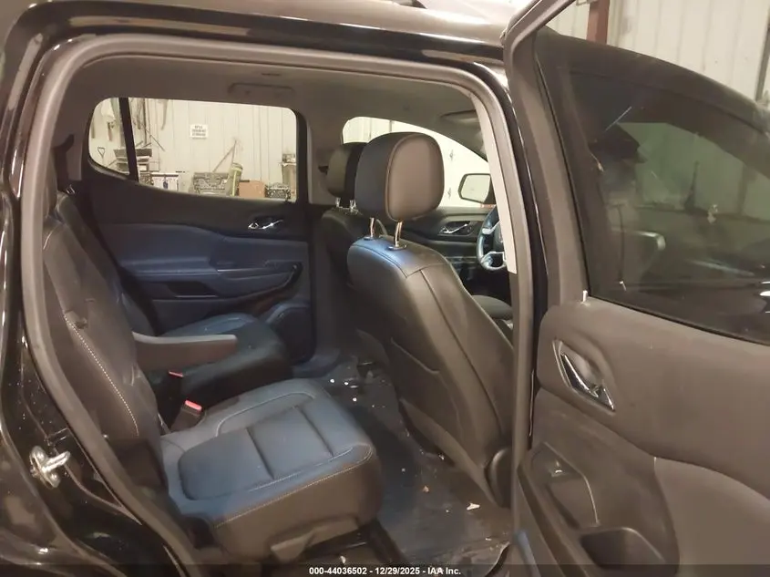 2023 GMC ACADIA FWD SLT