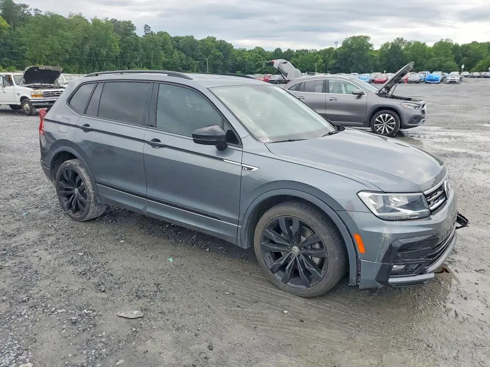 2021 VOLKSWAGEN TIGUAN SE  
