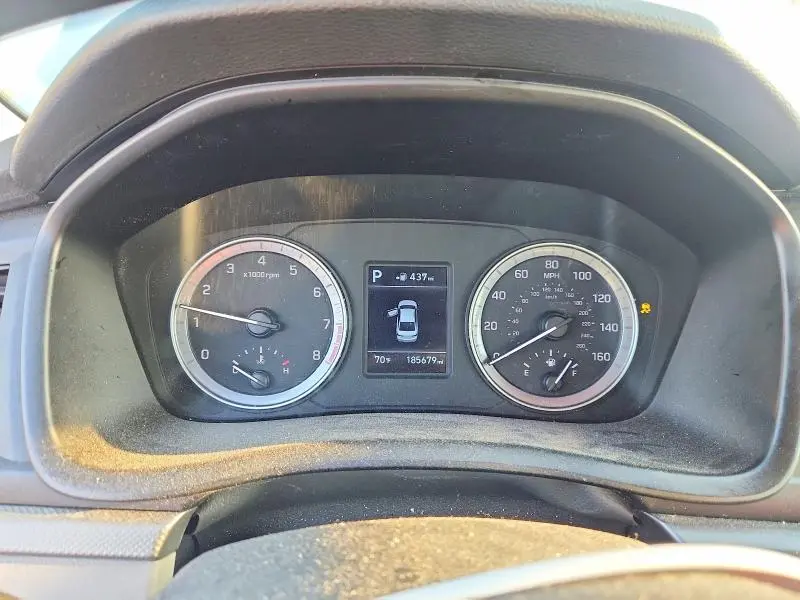2018 HYUNDAI SONATA SE  