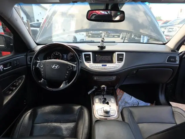 2010 HYUNDAI GENESIS 4.6L  