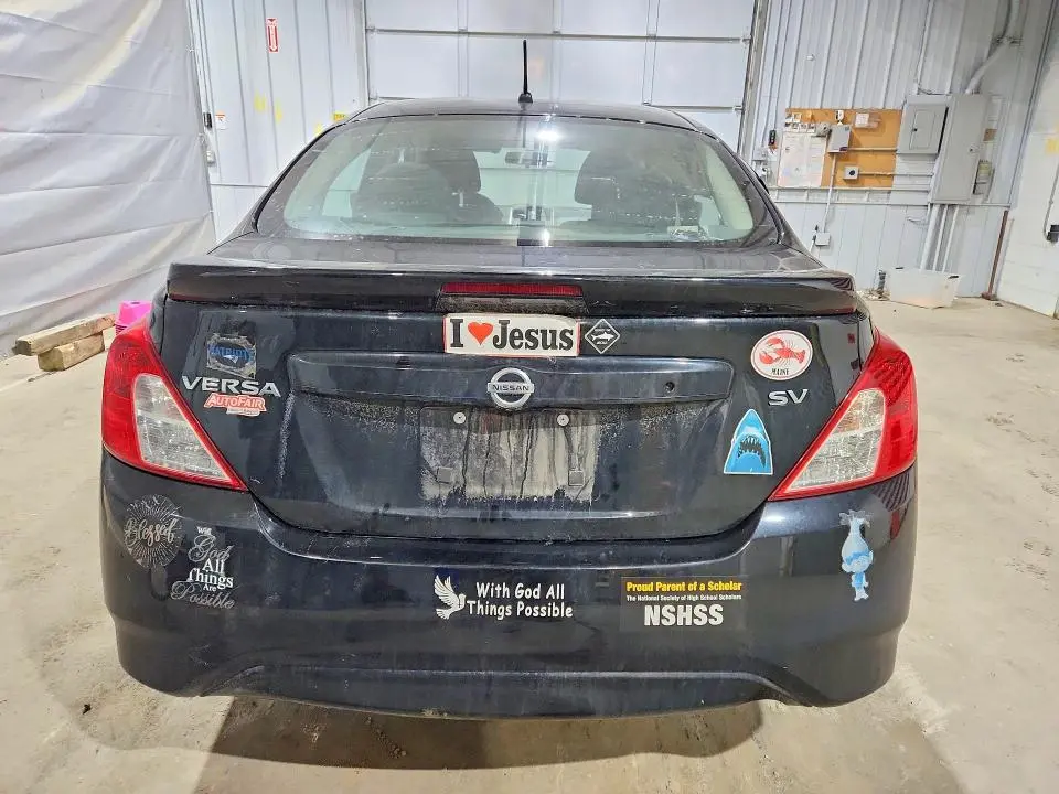 2018 NISSAN VERSA SV  