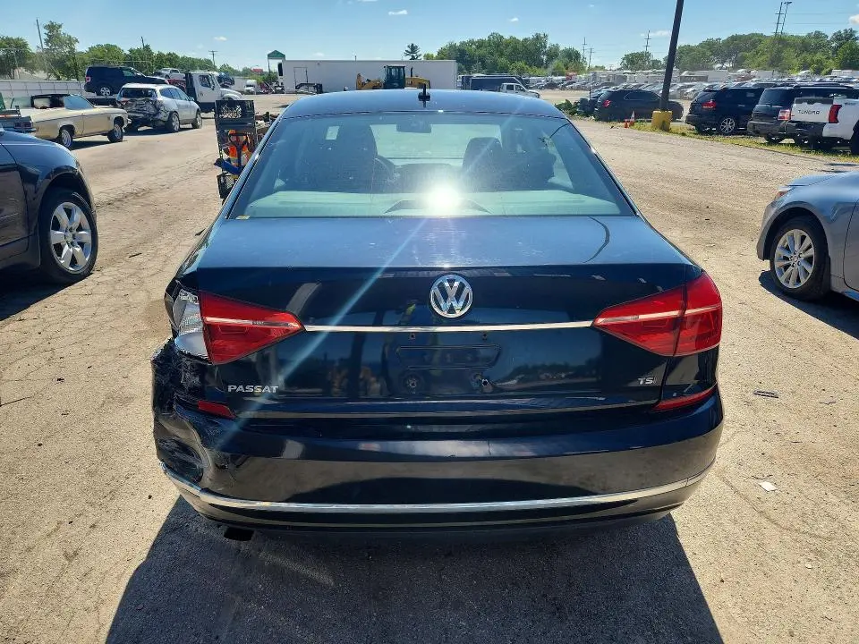 2016 VOLKSWAGEN PASSAT S  