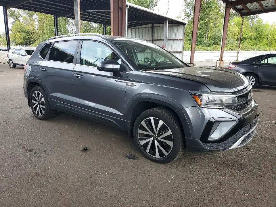 2023 VOLKSWAGEN TAOS SE  