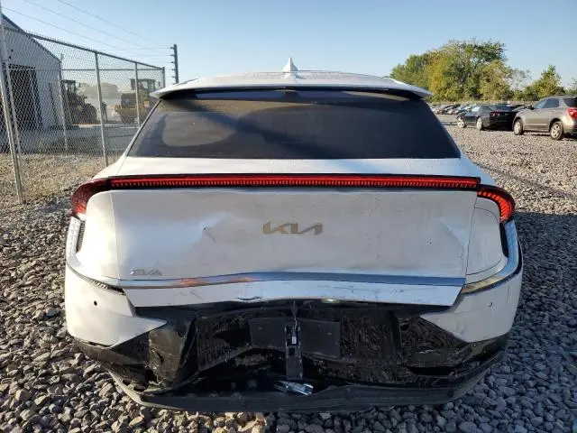 2022 KIA EV6 LIGHT  