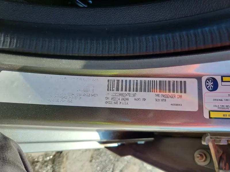 2013 CHRYSLER 200 LX  