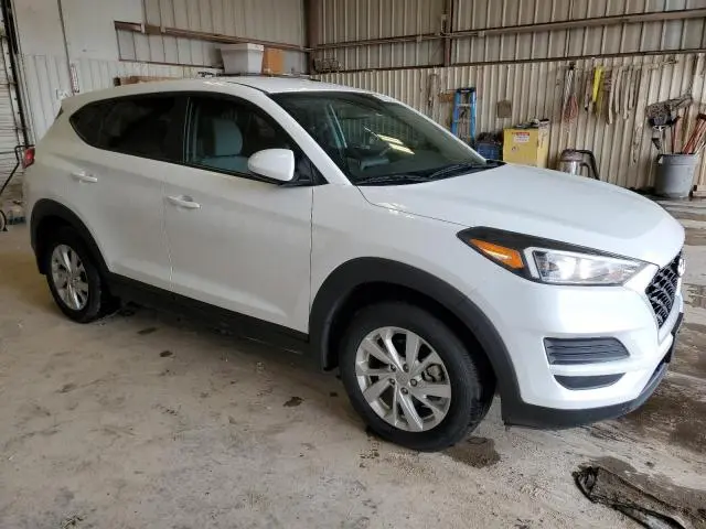 2021 HYUNDAI TUCSON SE  