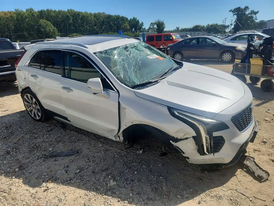 2019 CADILLAC XT4 PREMIUM LUXURY  