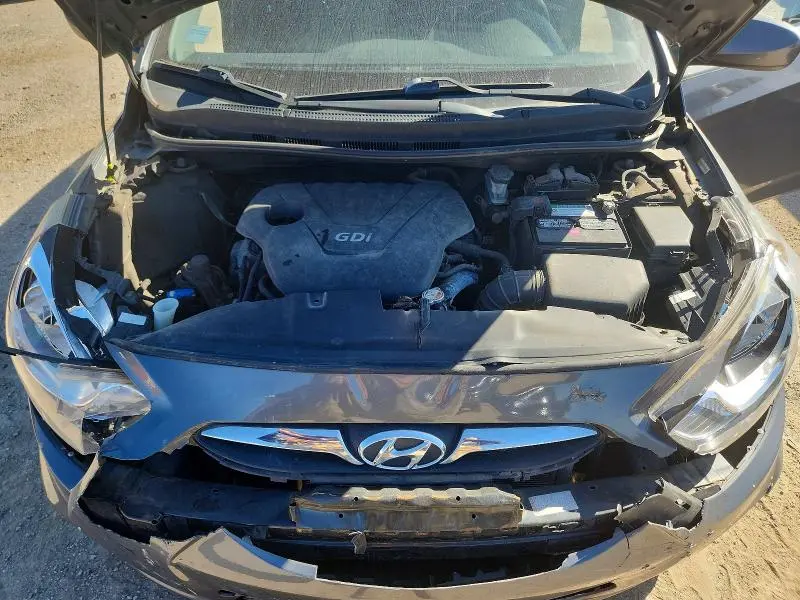2012 HYUNDAI ACCENT GS  