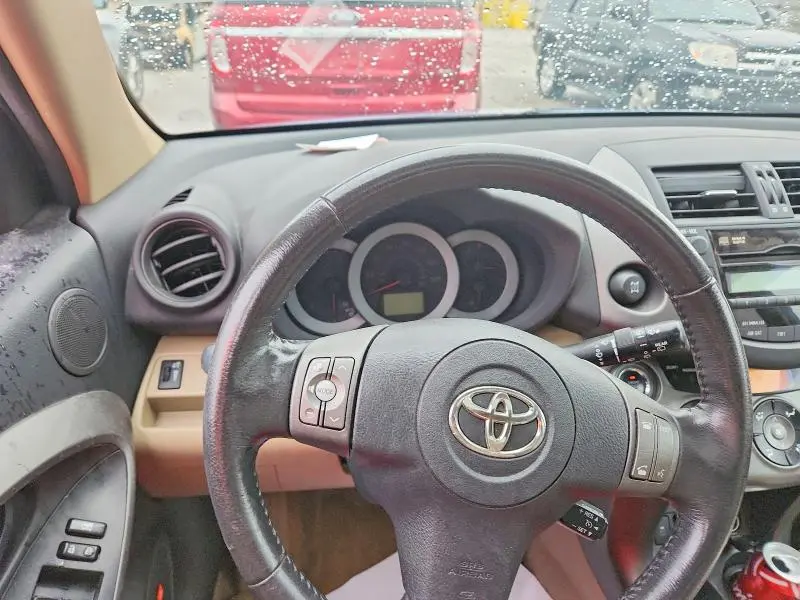 2011 TOYOTA RAV4 LIMITED  