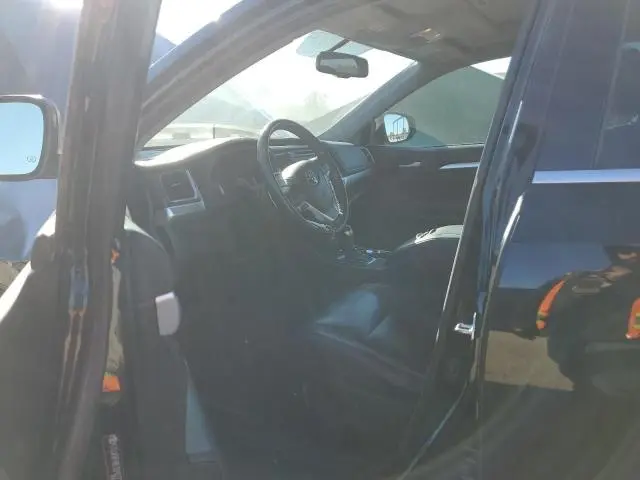 2014 TOYOTA HIGHLANDER XLE  