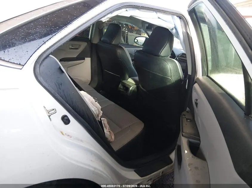 2017 TOYOTA CAMRY SE
